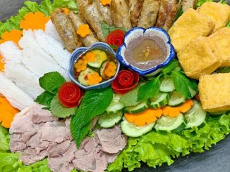 Mencoba Makanan Super Ekstrem Di Vietnam 2