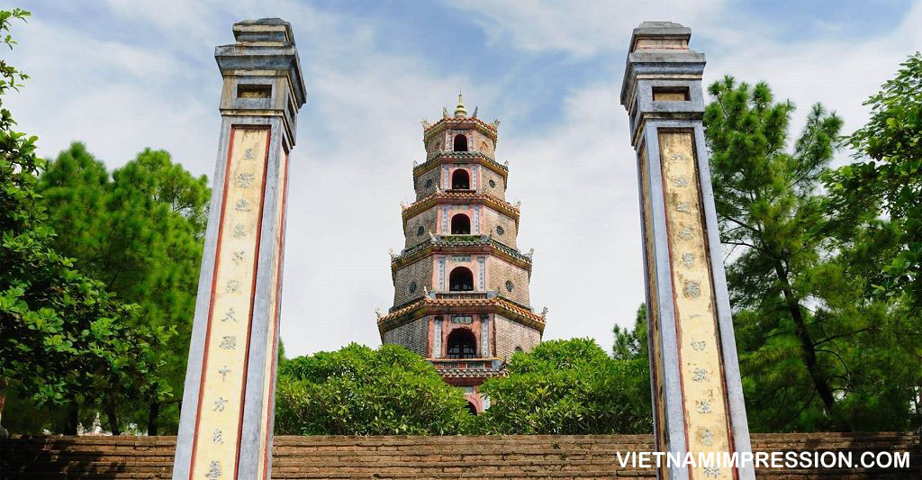 7 Gedung Bersejarah Di Vietnam Sangat Populer